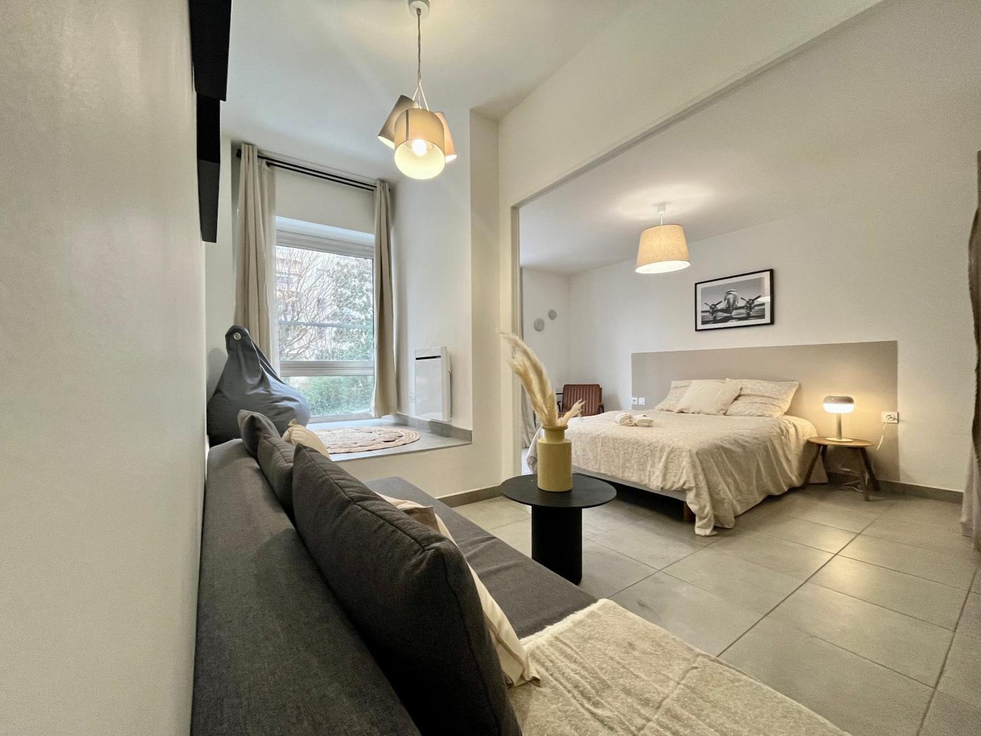 ליון Suite Danbury מראה חיצוני תמונה